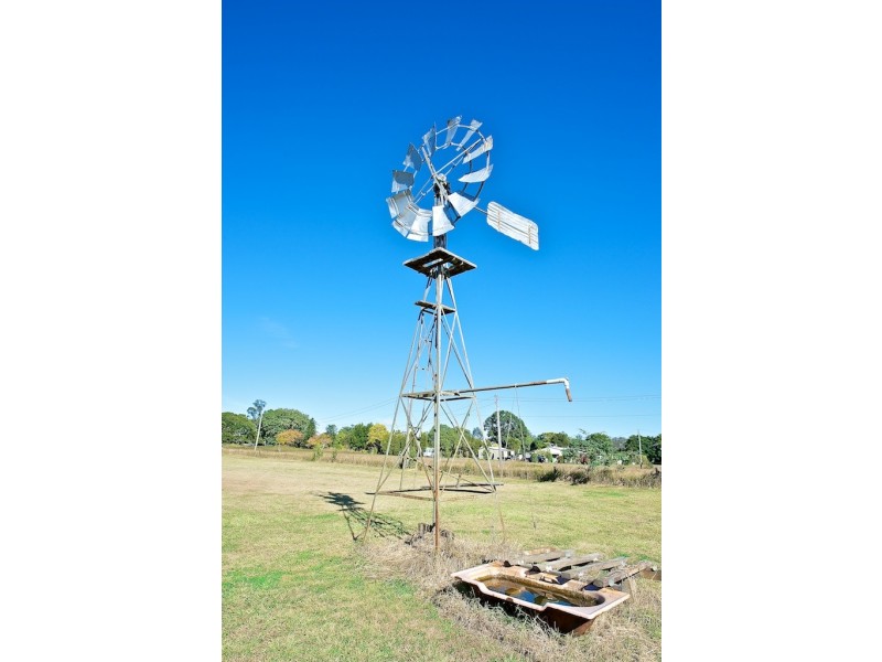 48 Hanlon Street, Bundamba QLD 4304