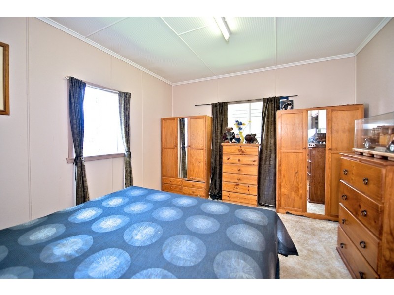 152 Main Street, Lowood QLD 4311