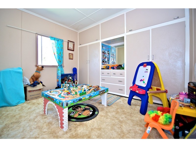 152 Main Street, Lowood QLD 4311