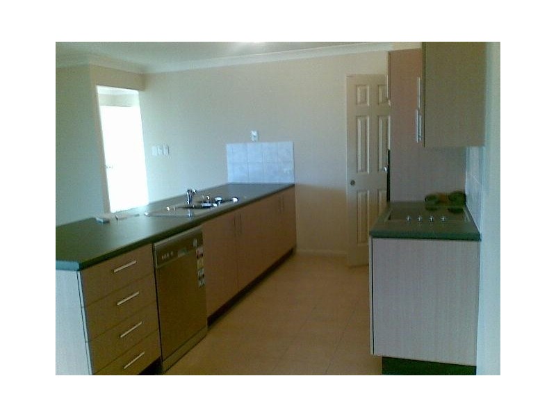 16 Brentwood Street, Fernvale QLD 4306