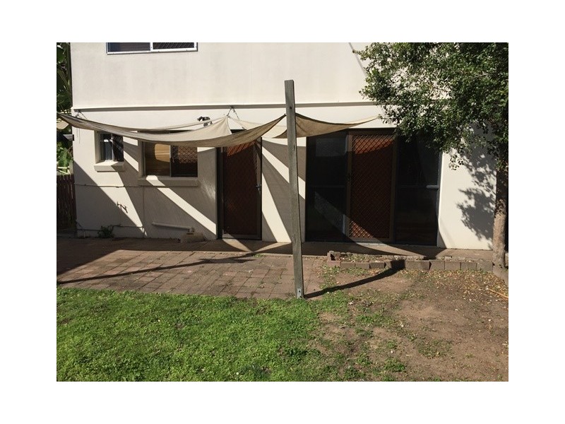 18 Elizabeth Street, Ipswich QLD 4305