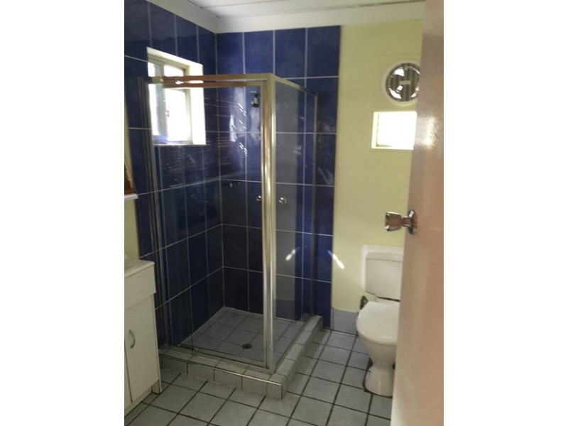 18 Elizabeth Street, Ipswich QLD 4305