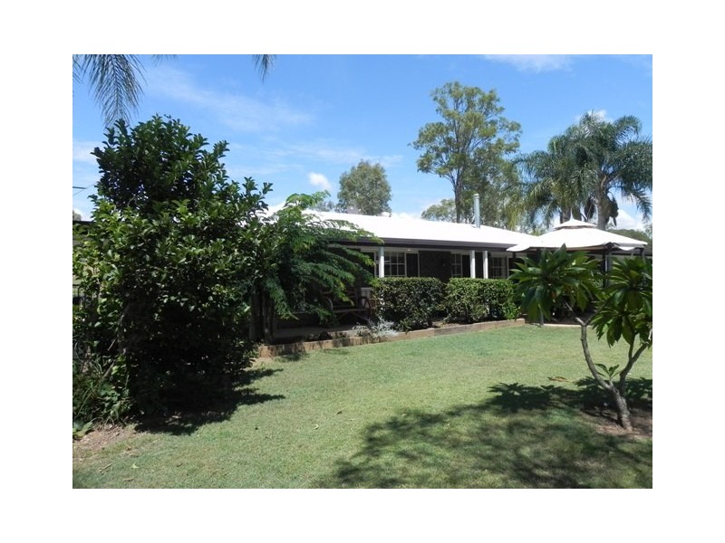 409 Fairneyview Road, Fairney View QLD 4306