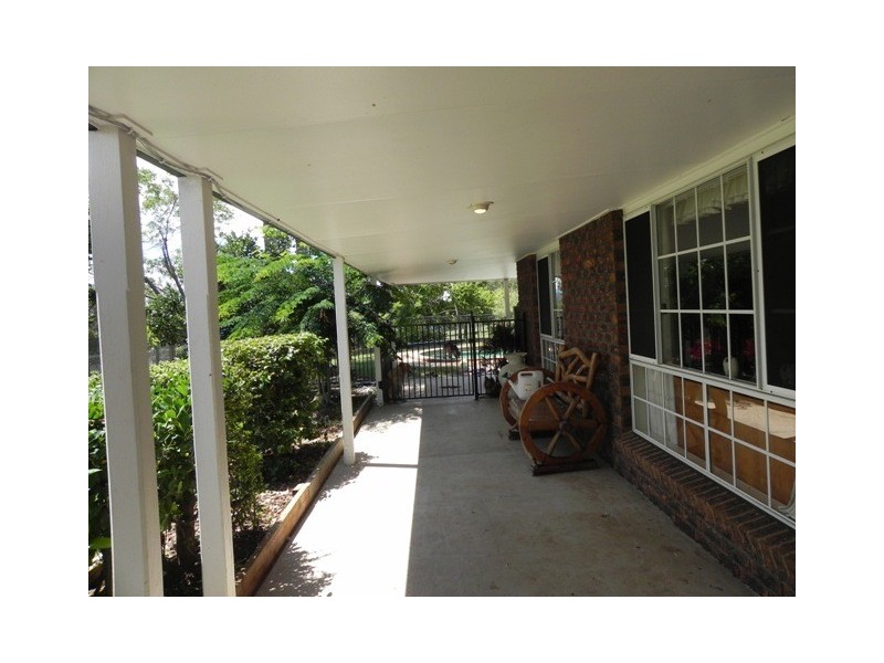 409 Fairneyview Road, Fairney View QLD 4306