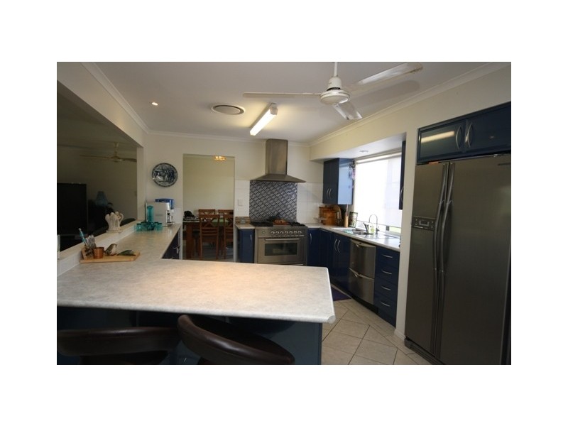 409 Fairneyview Road, Fairney View QLD 4306