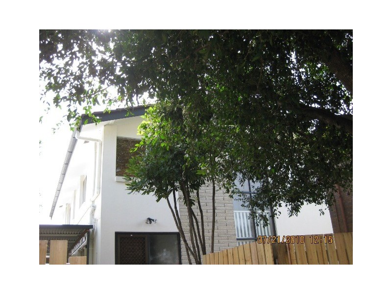 18 Martin Street, Woodend QLD 4305