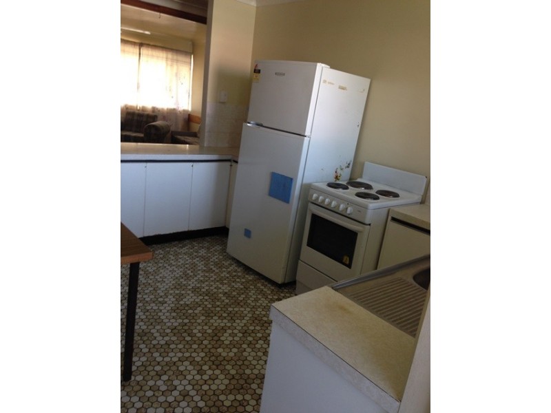 2/5 Mortimer Street, Ipswich QLD 4305