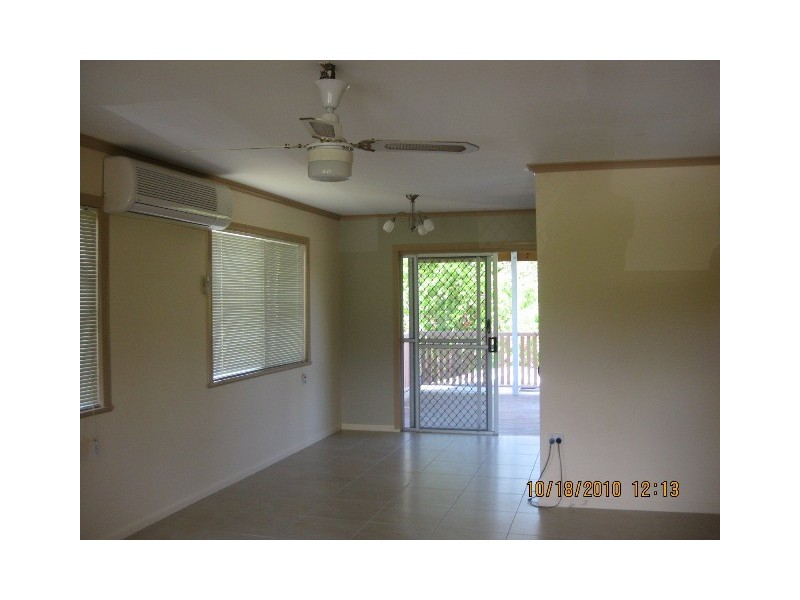 27 Boundary Street, Moores Pocket QLD 4305