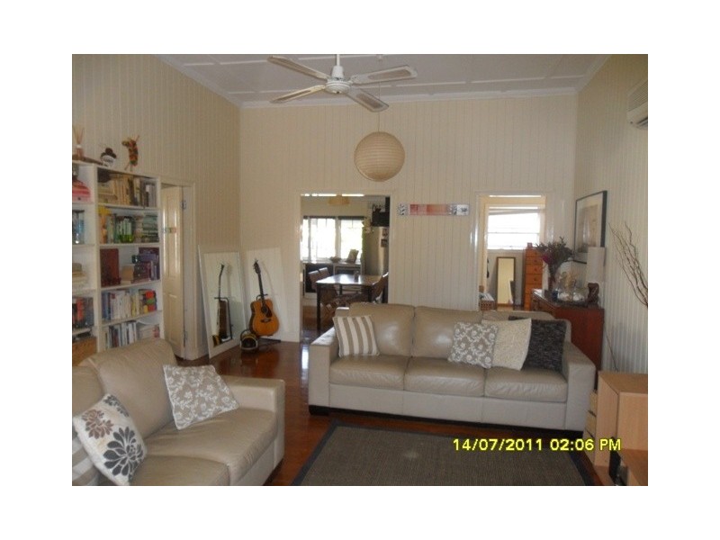 19 Salisbury Road, Ipswich QLD 4305