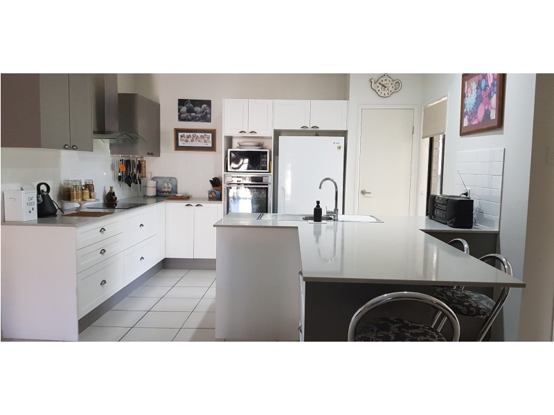 4 Brentwood Court, Fernvale QLD 4306