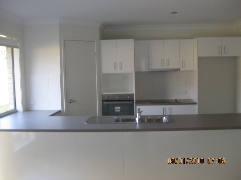 5 Oakwood Court, Fernvale QLD 4306