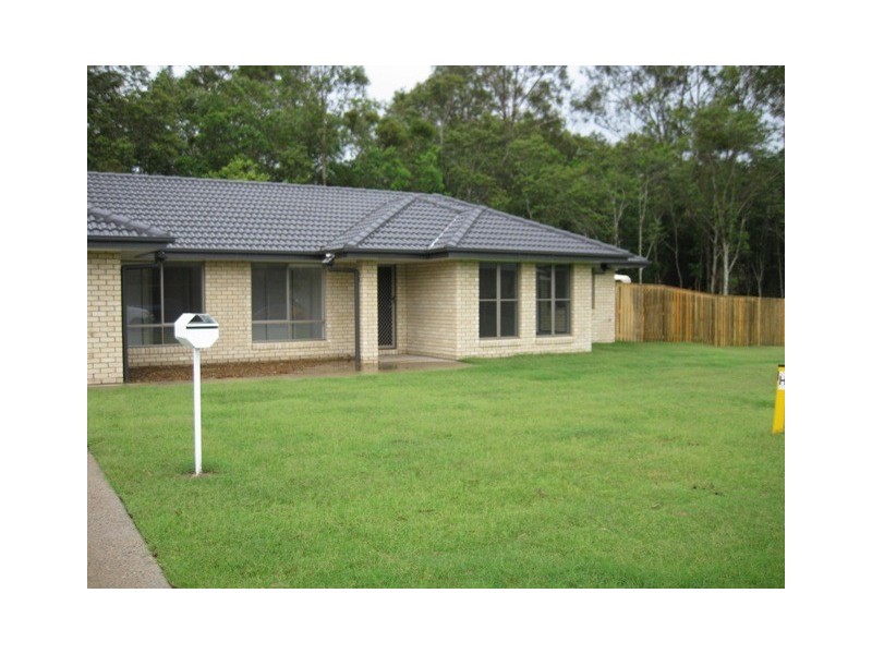 6 Oakwood Court, Fernvale QLD 4306