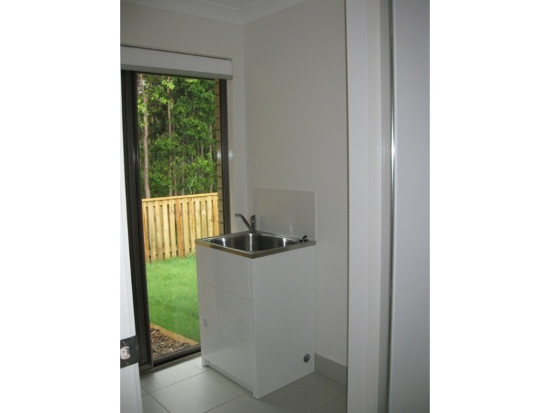 6 Oakwood Court, Fernvale QLD 4306