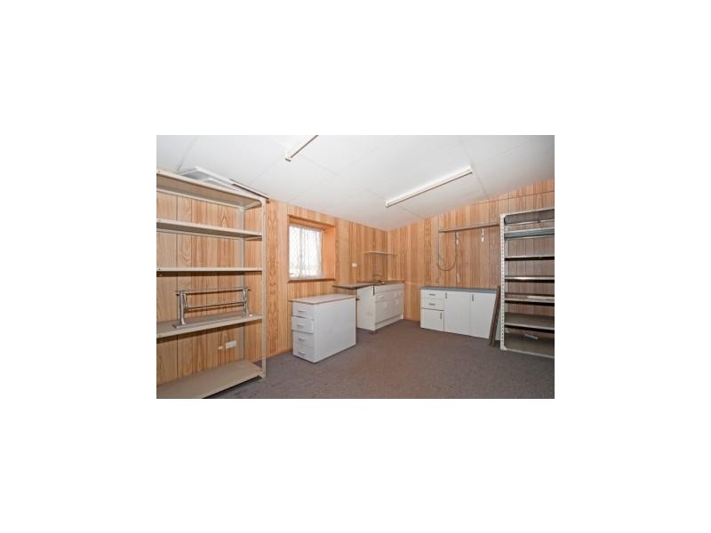 85 Lobb Street, Churchill QLD 4305