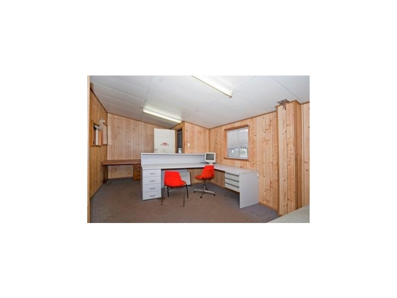 85 Lobb Street, Churchill QLD 4305