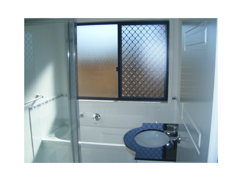 12 Benjamin Court, Yamanto QLD 4305