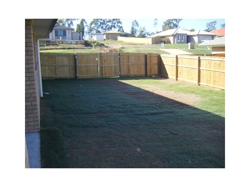 12 Benjamin Court, Yamanto QLD 4305