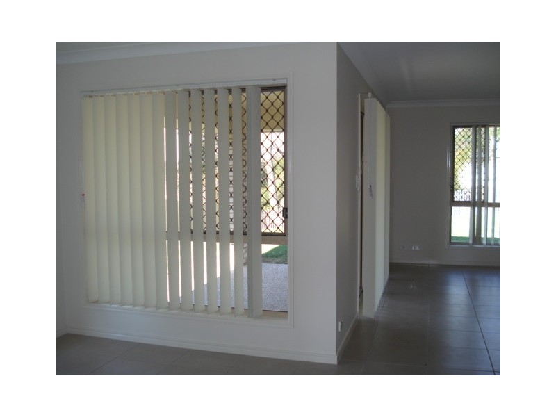 25  Benjamin Court, Yamanto QLD 4305