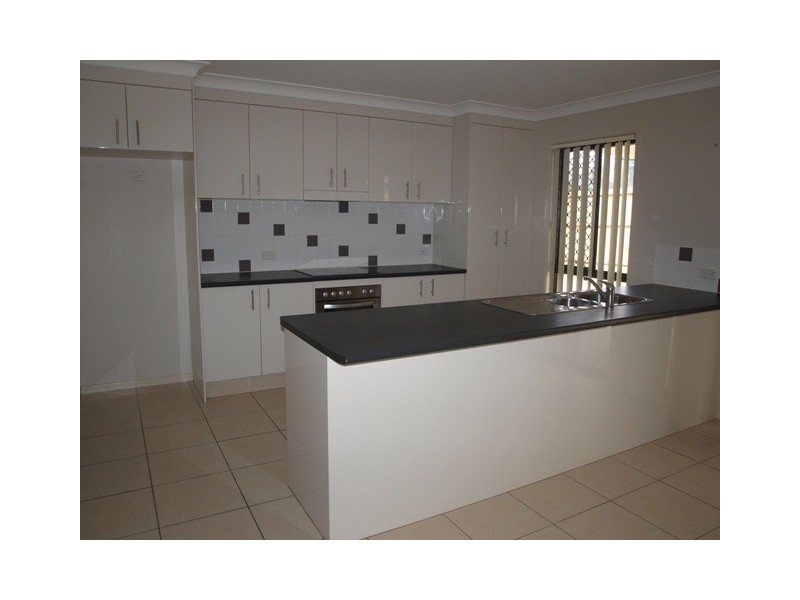 19 Bosswood Circuit, Yamanto QLD 4305