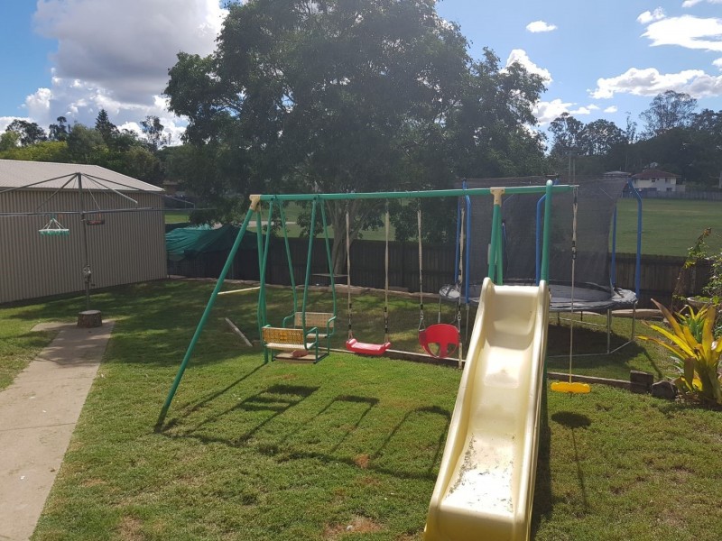 27 Flinders Street, Leichhardt QLD 4305