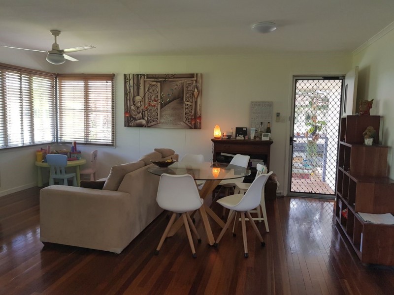 27 Flinders Street, Leichhardt QLD 4305