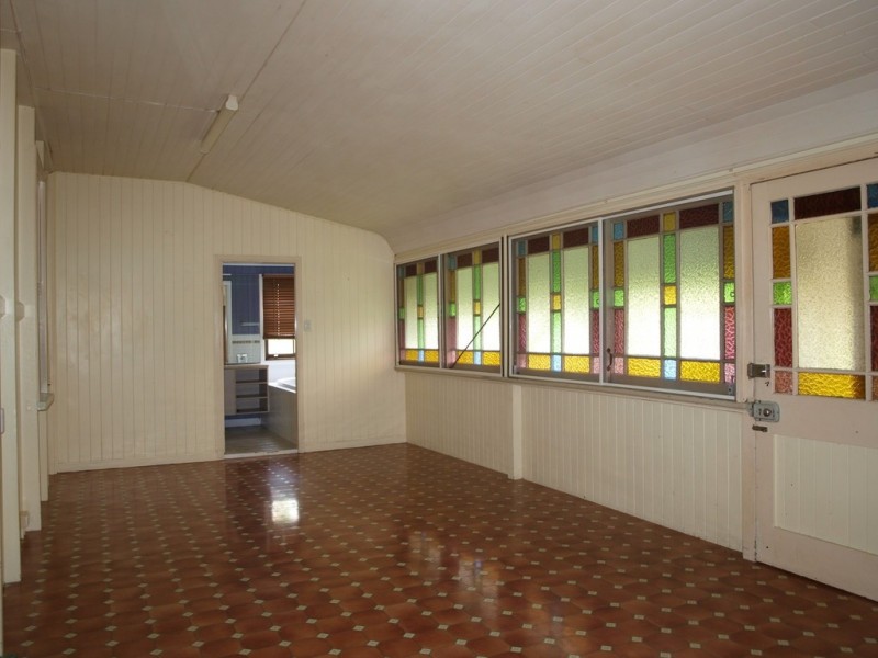 43 Salisbury Road, Ipswich QLD 4305