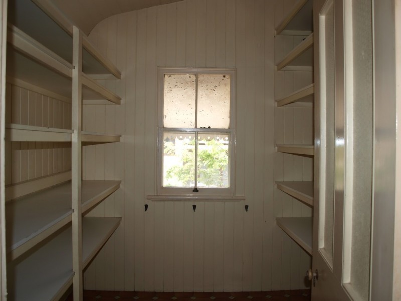 43 Salisbury Road, Ipswich QLD 4305