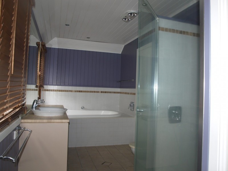 43 Salisbury Road, Ipswich QLD 4305