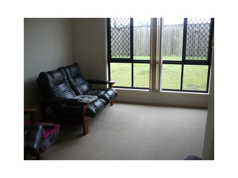 6 Jared Court, Yamanto QLD 4305