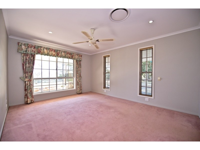 409 Fairneyview- Fernvale Rd, Fairney View QLD 4306