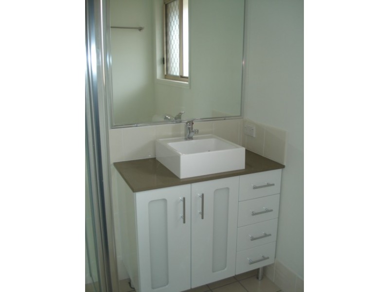 6 Patricia Place, Redbank Plains QLD 4301