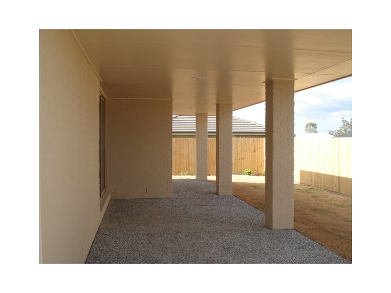 6 Patricia Place, Redbank Plains QLD 4301