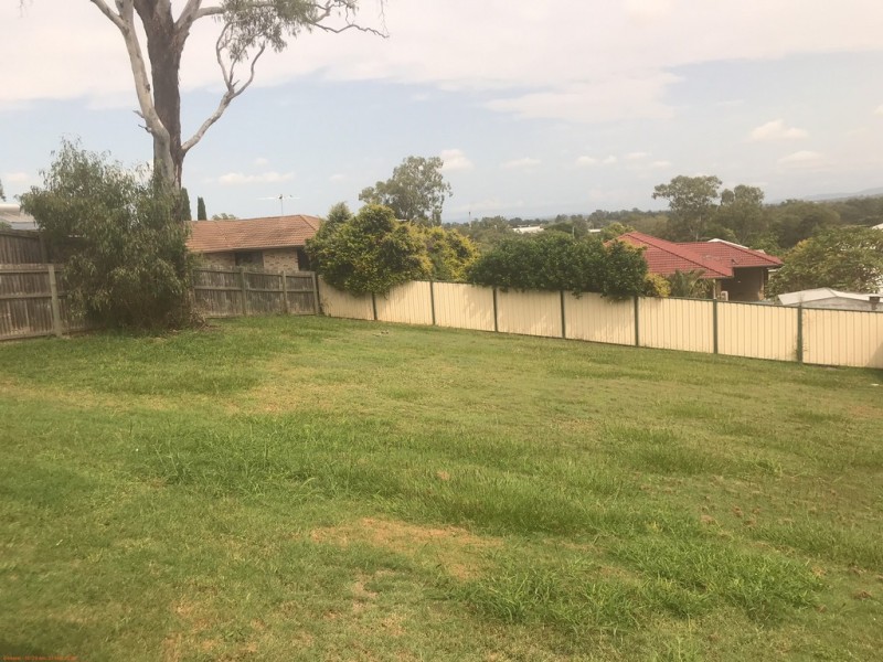 9 Lagoona Court, Churchill QLD 4305
