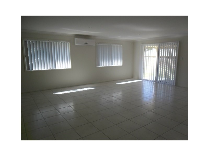 9 Neptune Street, Brassall QLD 4305
