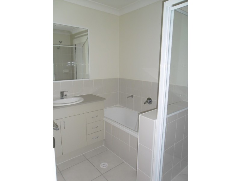 9 Neptune Street, Brassall QLD 4305