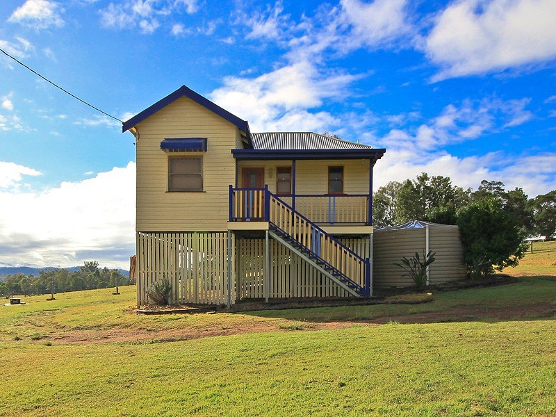 399 Fairneyview Fernvale Rd, Fairney View QLD 4306