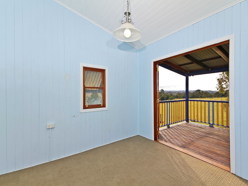 399 Fairneyview Fernvale Rd, Fairney View QLD 4306