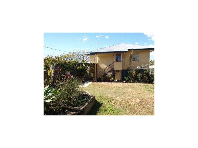 11 Minnis Street, Eastern Heights QLD 4305