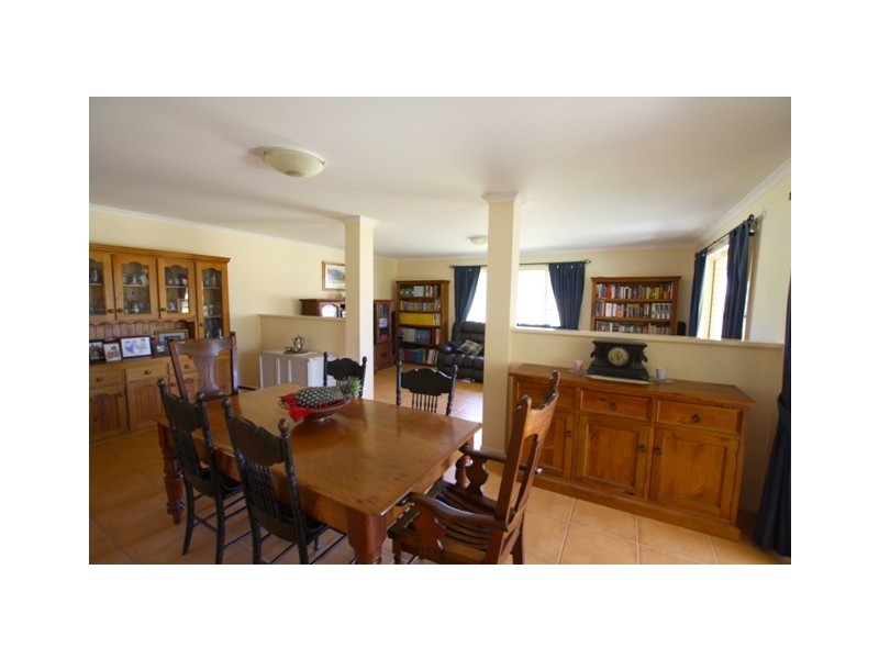 2832 Foresthill Fernvale Rd, Lowood QLD 4311