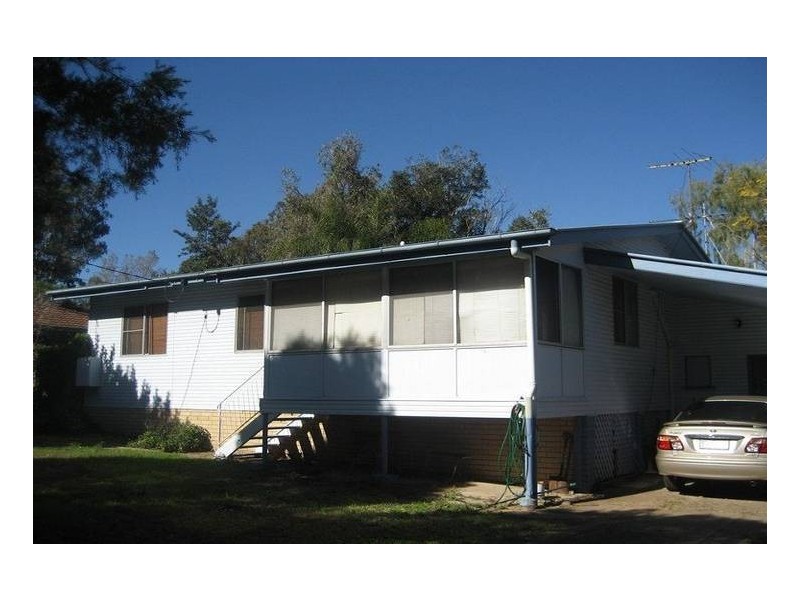 106 Aspinal Street, Leichhardt QLD 4305