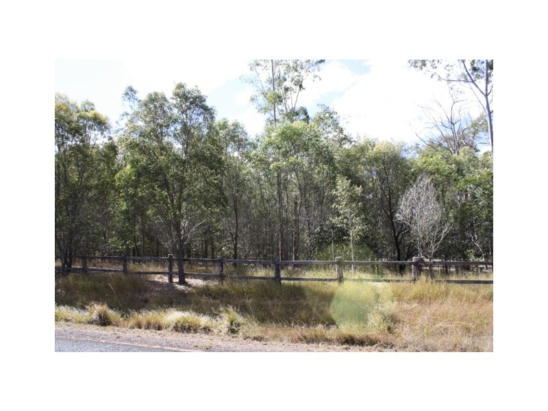 74 Edinburgh Dr, Mount Hallen QLD 4312