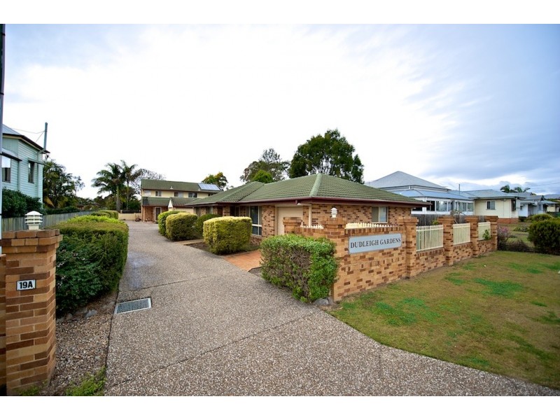4/19a Dudleigh Street, Booval QLD 4304