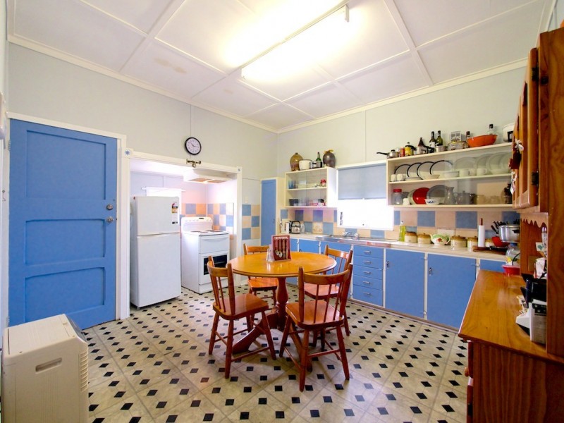 12 Stafford Street, Booval QLD 4304