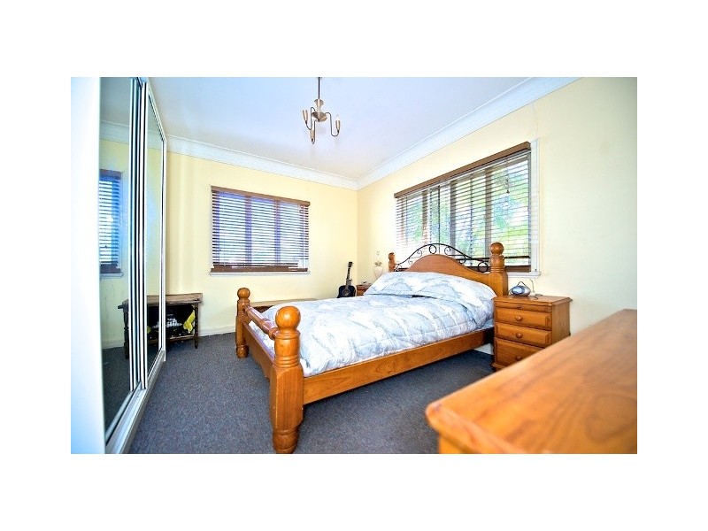 9 Georges Lane, Newtown QLD 4305