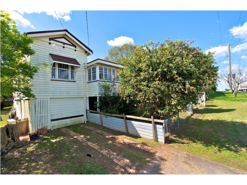 8 Delacy Street, North Ipswich QLD 4305