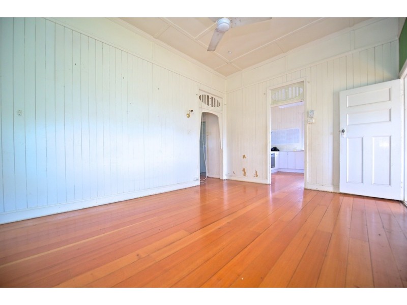 8 Delacy Street, North Ipswich QLD 4305