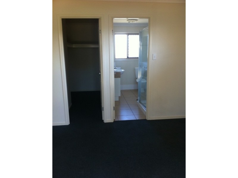 15 Ronayne Cct, One Mile QLD 4305