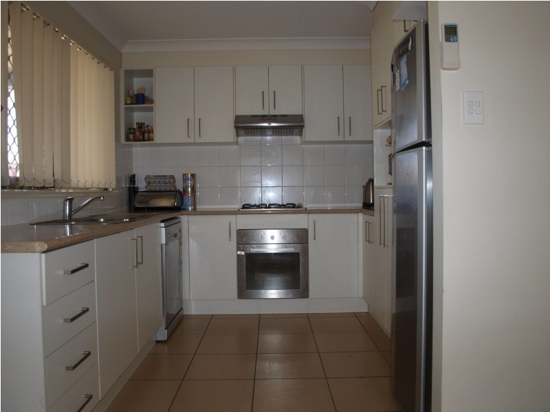 15 Ronayne Cct, One Mile QLD 4305