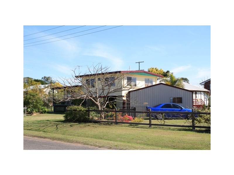 13 Pryde St, Lowood QLD 4311