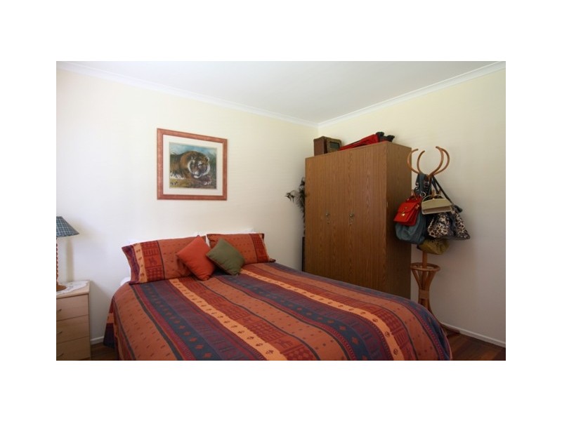 13 Pryde St, Lowood QLD 4311